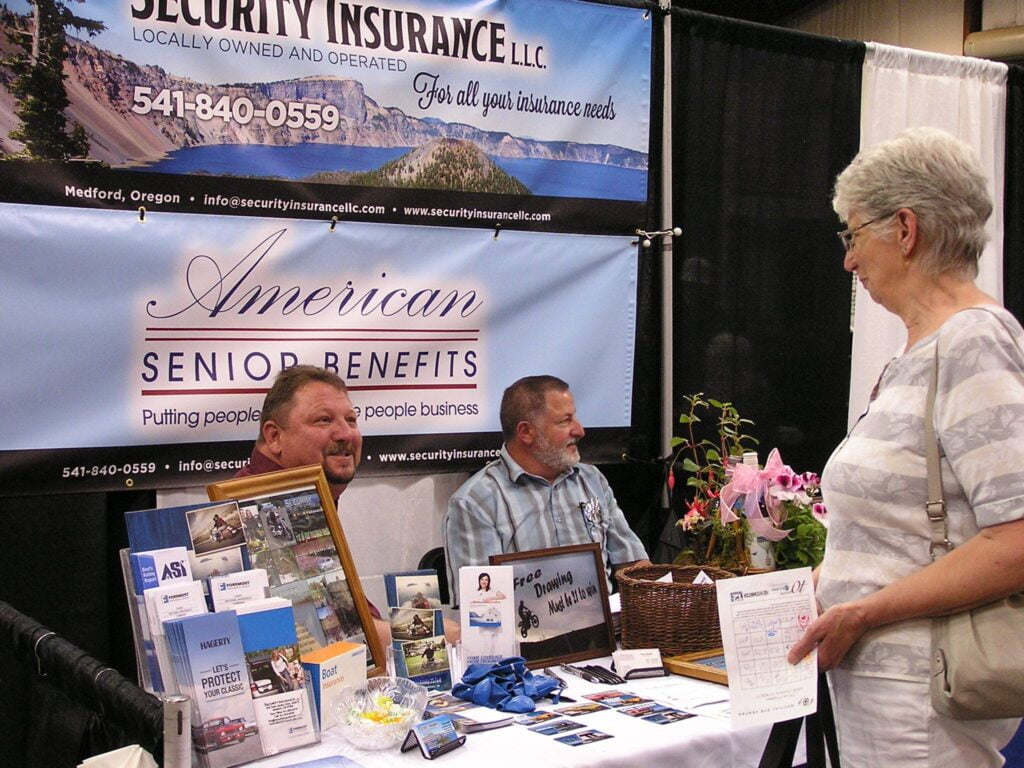 Stand de Security Insurance LLC en la Feria Senior 2018